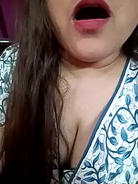 Snapshot of naughtymadam chatting on February 3, 2025, 5:29 am naughtymadam online show from February 3, 2025, 5:29 am