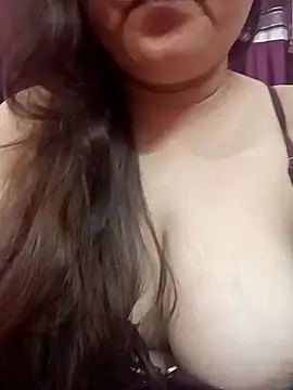 Snapshot of naughtymadam chatting on February 5, 2025, 6:02 am naughtymadam online show from February 5, 2025, 6:02 am