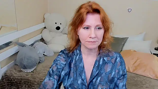 Snapshot of FoxySophia chatting on January 24, 2025, 9:28 am FoxySophia online show from January 24, 2025, 9:28 am
