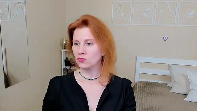 Snapshot of FoxySophia chatting on January 30, 2025, 8:21 pm FoxySophia online show from January 30, 2025, 8:21 pm