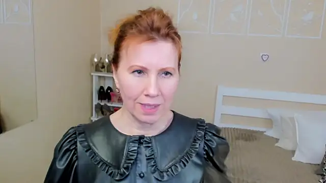 Snapshot of FoxySophia chatting on March 4, 2025, 10:24 am FoxySophia online show from March 4, 2025, 10:24 am