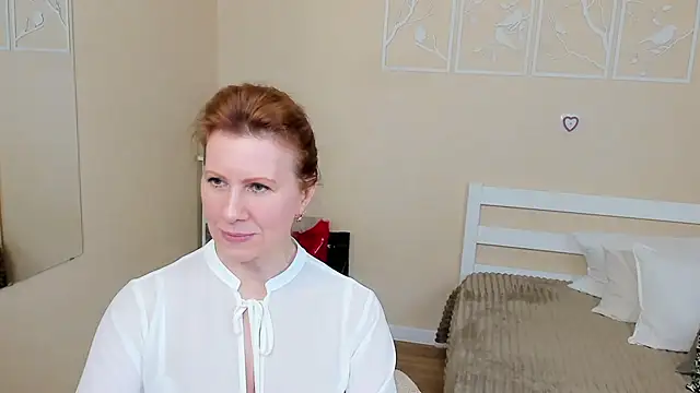 Snapshot of FoxySophia chatting on March 4, 2025, 1:28 pm FoxySophia online show from March 4, 2025, 1:28 pm