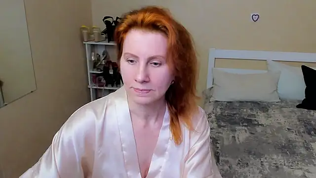 Snapshot of FoxySophia chatting on September 29, 2025, 1:11 am FoxySophia online show from September 29, 2025, 1:11 am