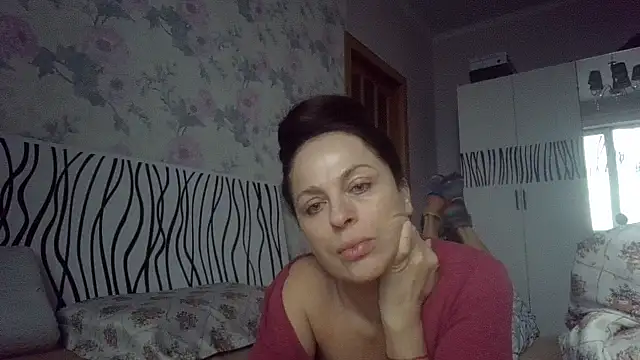 Snapshot of LindaStarS chatting on December 22, 2025, 6:10 am LindaStarS online show from December 22, 2025, 6:10 am