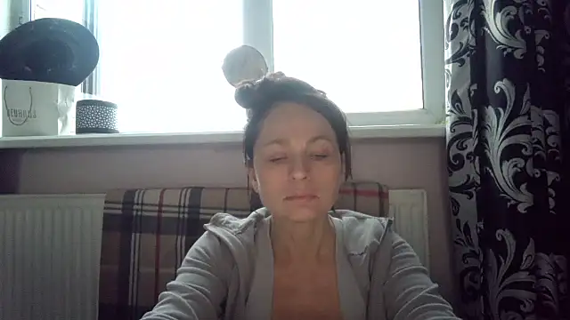 Snapshot of LindaStarS chatting on April 29, 2026, 5:06 pm LindaStarS online show from April 29, 2026, 5:06 pm
