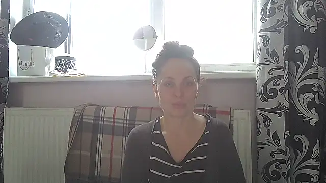 Snapshot of LindaStarS chatting on May 2, 2026, 6:40 am LindaStarS online show from May 2, 2026, 6:40 am