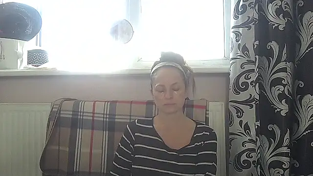 Snapshot of LindaStarS chatting on May 3, 2026, 7:58 am LindaStarS online show from May 3, 2026, 7:58 am