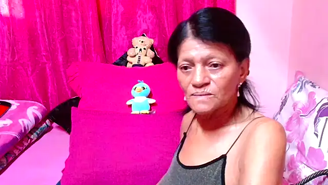 SLUTTYROXY online show from December 1, 2025, 6:07 am