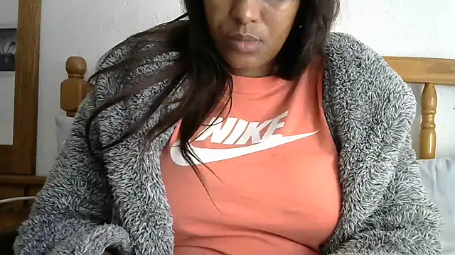 Snapshot of blackslut4u chatting on May 31, 2026, 9:49 am blackslut4u online show from May 31, 2026, 9:49 am