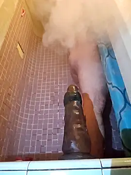 Snapshot of UncutHammer69 chatting on November 25, 2025, 4:56 am UncutHammer69 online show from November 25, 2025, 4:56 am