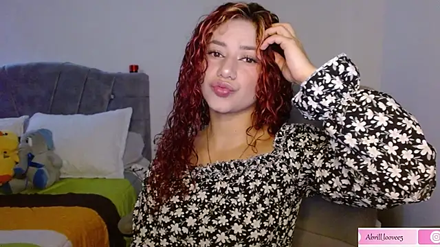 Snapshot of abril_love2 chatting on February 26, 2025, 4:45 pm abril love2 online show from February 26, 2025, 4:45 pm