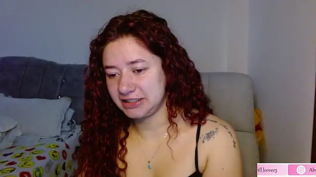 Snapshot of abril_love2 chatting on April 9, 2026, 3:28 pm abril love2 online show from April 9, 2026, 3:28 pm