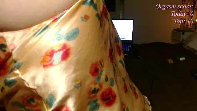 victoria97 online show from December 2, 2025, 7:31 pm