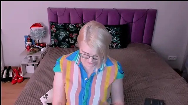 sabrinamacmarren online show from January 9, 2026, 3:15 pm