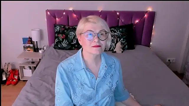 sabrinamacmarren online show from January 15, 2026, 4:22 pm