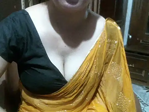 UrsMansi online show from July 17, 2026, 3:02 am