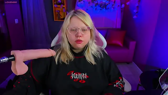 Snapshot of Yoki_Shizuko chatting on March 12, 2026, 6:52 am Yoki Shizuko online show from March 12, 2026, 6:52 am