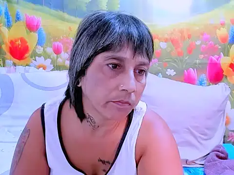 Snapshot of indianroxy chatting on January 7, 2026, 10:45 pm indianroxy online show from January 7, 2026, 10:45 pm