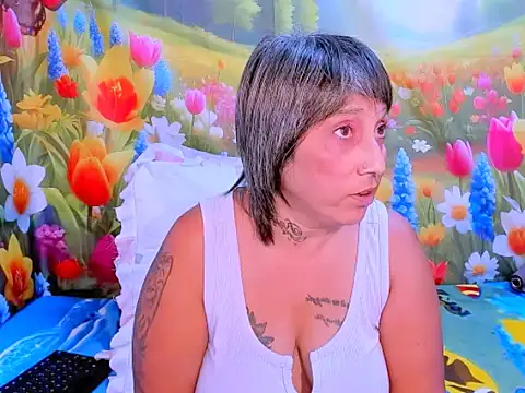 Snapshot of indianroxy chatting on January 13, 2026, 6:40 am indianroxy online show from January 13, 2026, 6:40 am