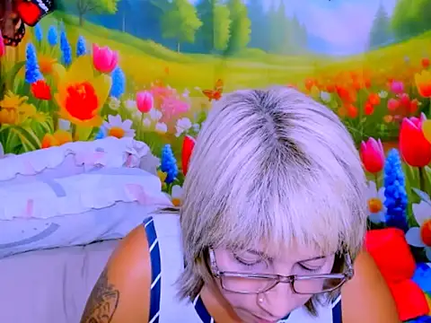 Snapshot of indianroxy chatting on July 13, 2026, 5:27 pm indianroxy online show from July 13, 2026, 5:27 pm