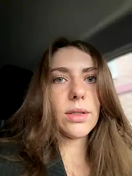 Snapshot of MariiD chatting on October 26, 2025, 5:57 am MariiD online show from October 26, 2025, 5:57 am