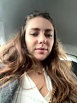 Snapshot of MariiD chatting on December 16, 2025, 9:03 am MariiD online show from December 16, 2025, 9:03 am