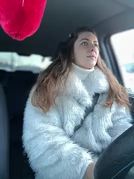 Snapshot of MariiD chatting on February 6, 2026, 7:12 am MariiD online show from February 6, 2026, 7:12 am