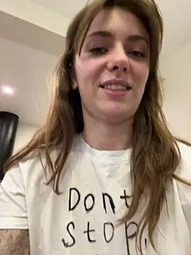 Snapshot of MariiD chatting on February 16, 2026, 4:14 pm MariiD online show from February 16, 2026, 4:14 pm