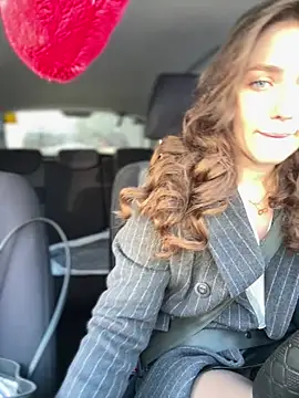 Snapshot of MariiD chatting on February 21, 2026, 7:09 am MariiD online show from February 21, 2026, 7:09 am