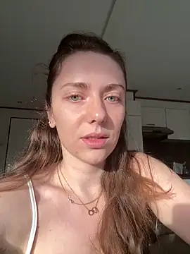 Snapshot of MariiD chatting on April 12, 2026, 6:07 am MariiD online show from April 12, 2026, 6:07 am