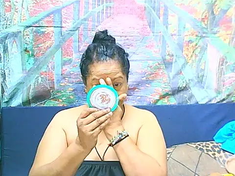 Snapshot of matureindian chatting on December 22, 2025, 11:29 am matureindian online show from December 22, 2025, 11:29 am