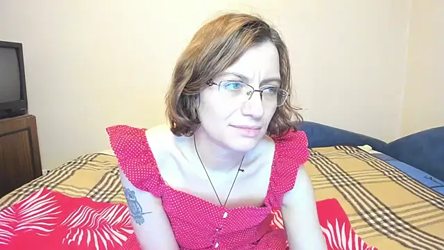 MarilynDream online show from December 28, 2024, 9:30 pm