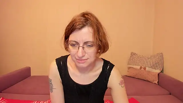 MarilynDream online show from October 27, 2025, 10:25 pm