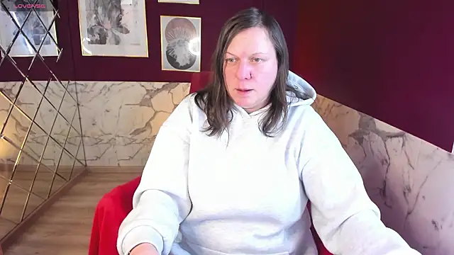 Snapshot of KellyPerfection chatting on February 5, 2026, 2:11 pm KellyPerfection online show from February 5, 2026, 2:11 pm