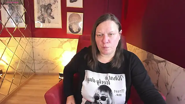 Snapshot of KellyPerfection chatting on February 27, 2026, 11:32 am KellyPerfection online show from February 27, 2026, 11:32 am