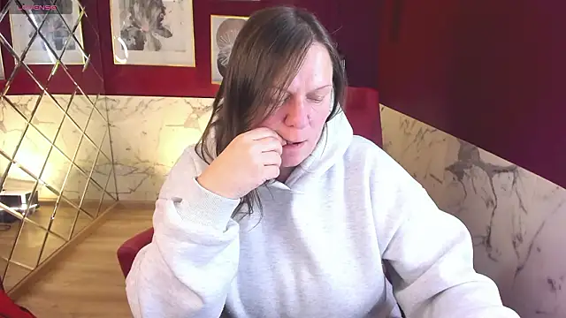 Snapshot of KellyPerfection chatting on March 3, 2026, 6:47 pm KellyPerfection online show from March 3, 2026, 6:47 pm