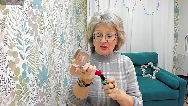 Snapshot of EvelynJoyful chatting on January 4, 2025, 5:05 am EvelynJoyful online show from January 4, 2025, 5:05 am