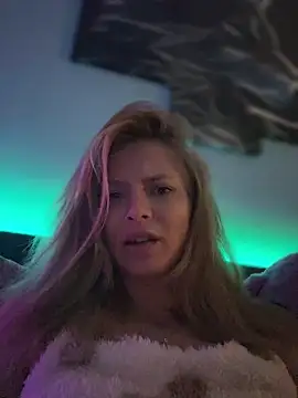 AnastasiaAniess online show from February 12, 2025, 8:50 pm