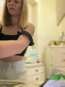 AnastasiaAniess online show from March 10, 2025, 6:45 pm