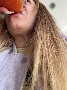 AnastasiaAniess online show from March 25, 2026, 12:55 pm