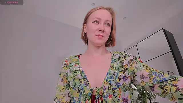 LilianKroft online show from April 30, 2026, 11:16 am