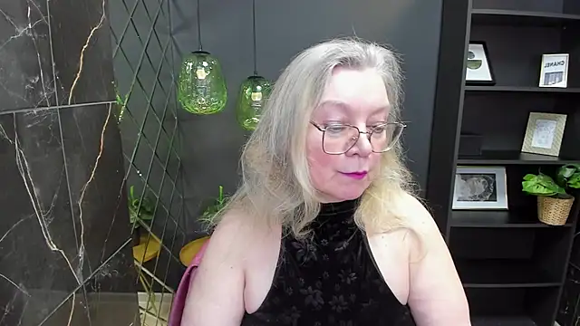 NataliMellow online show from January 20, 2025, 1:11 pm