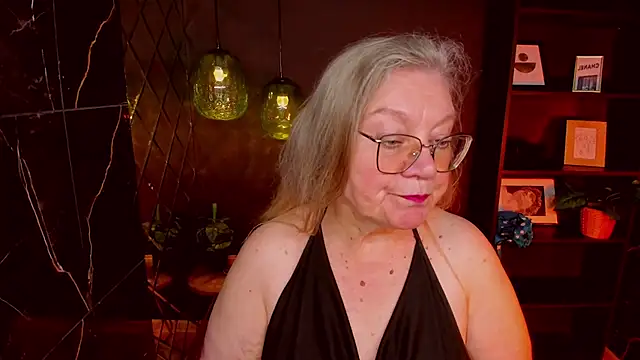 NataliMellow online show from July 6, 2026, 1:08 pm