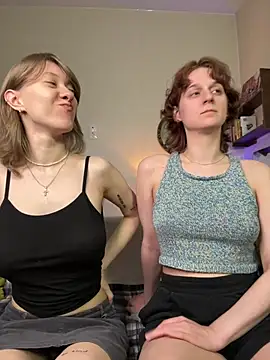 Snapshot of Jitoon_Exe chatting on February 22, 2026, 7:45 pm Jitoon Exe online show from February 22, 2026, 7:45 pm