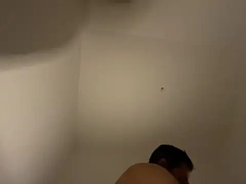 Enderson007 online show from November 30, 2025, 11:20 pm