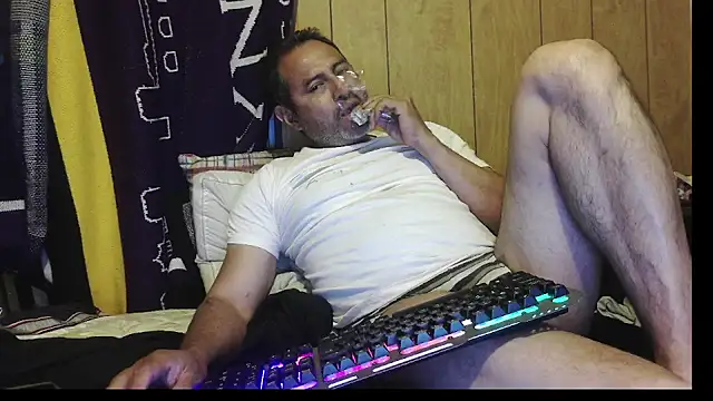 dantehot2020 online show from March 16, 2026, 4:29 am