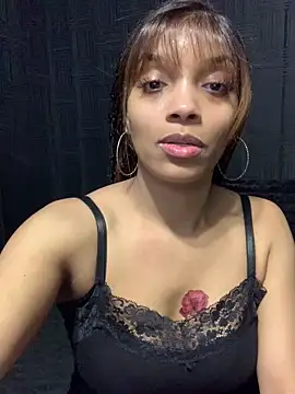 Rakiyahcharms online show from February 3, 2026, 3:15 am