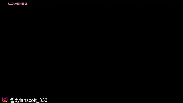 Snapshot of dylanscott_ chatting on February 1, 2025, 5:37 pm dylanscott online show from February 1, 2025, 5:37 pm