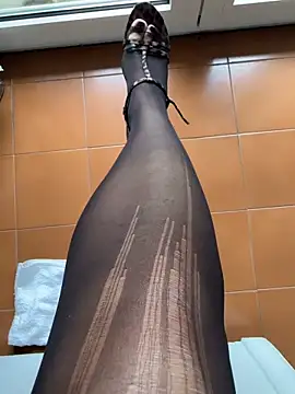 Wet-Pussycat online show from December 13, 2024, 12:50 pm