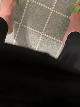 Snapshot of Wet-Pussycat chatting on March 4, 2026, 5:30 pm Wet-Pussycat online show from March 4, 2026, 5:30 pm